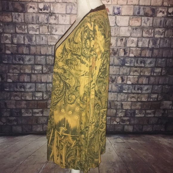 Daytrip Lg Mustard Cardigan w/Rust color Sequins - Picture 3 of 4